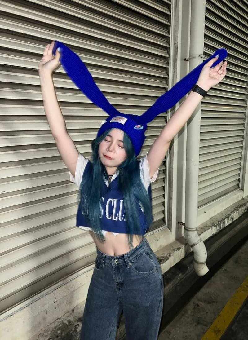 Ảnh Simmy Ngoài Đời Cute