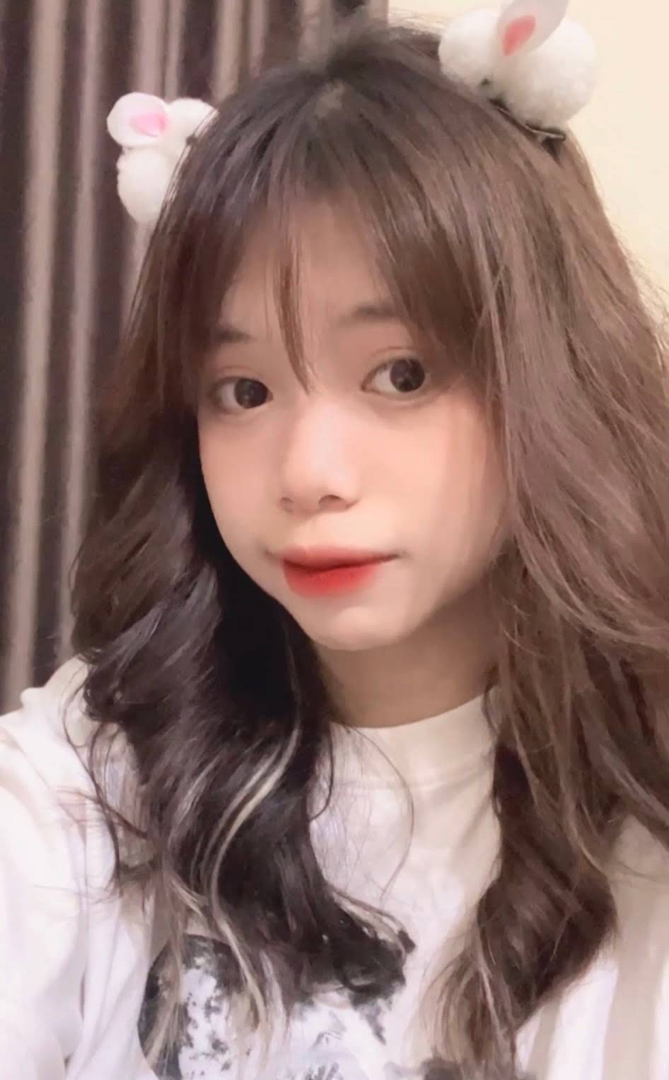 Hình Bé Quỳnh FF vô cùng xinh đẹp