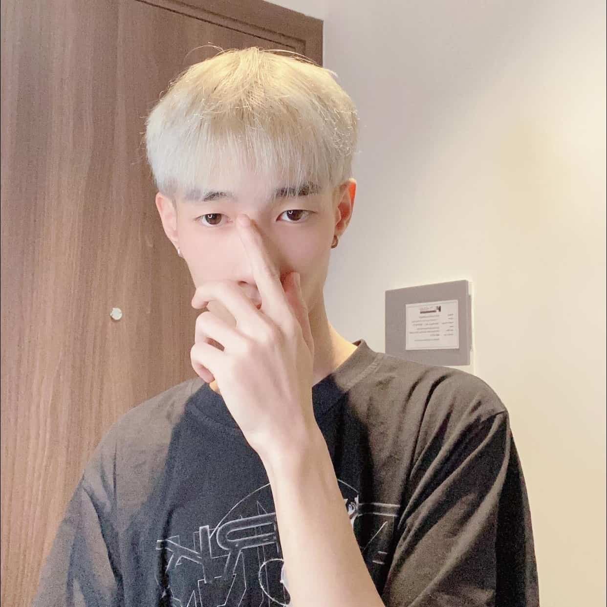 Hình Đức Mõm chất nhát