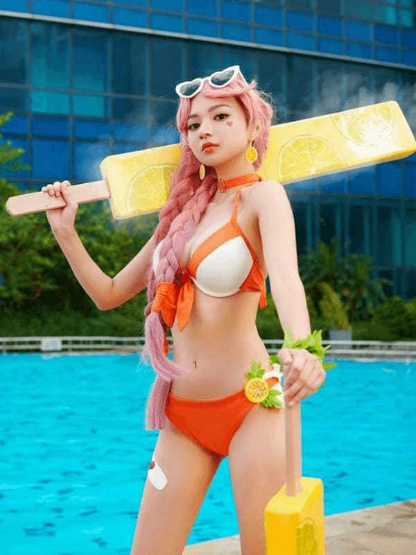 Cosplay Tướng LQ Mặc Bikini Hot