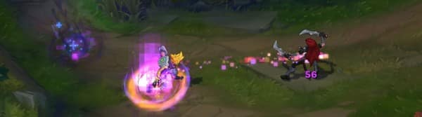Tận dụng lúc Ezreal yếu nhất để tấn công