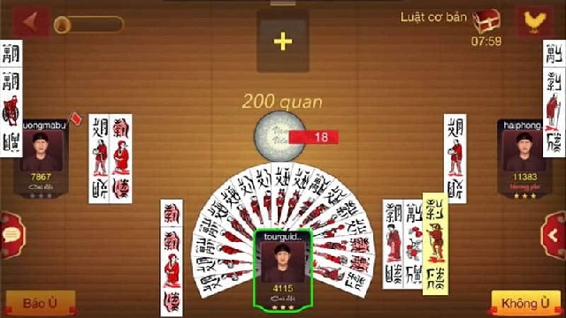 Tấn công liên tục và có chiến thuật ép đối thủ